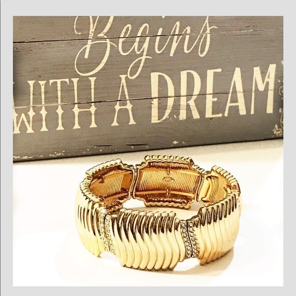 VINTAGE Nrt Gold and Crystal Colored Bracelet